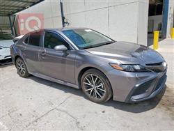 تۆیۆتا کامری